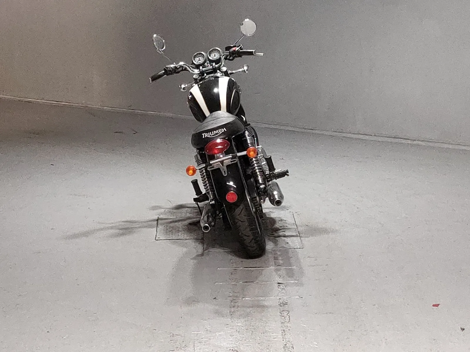 Triumph T100 BONNEVILLE с аукциона JBA, кадр 4