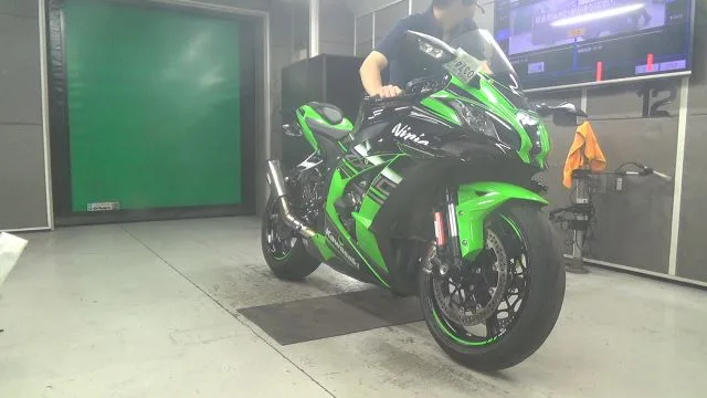 Kawasaki ZX-10RA 2016 года из Японии