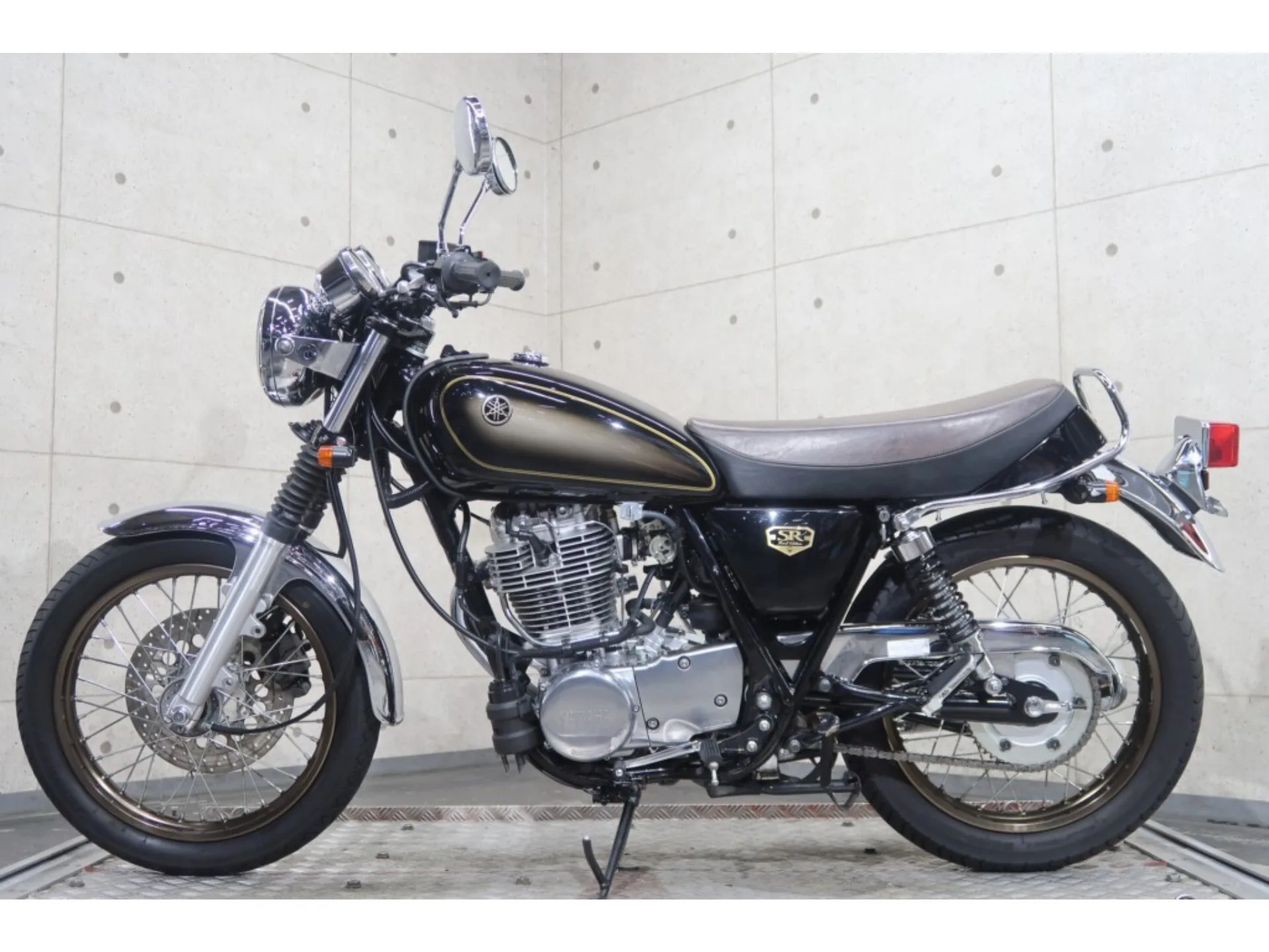 Yamaha SR400 FINAL ED с аукциона AUCNET, кадр 3