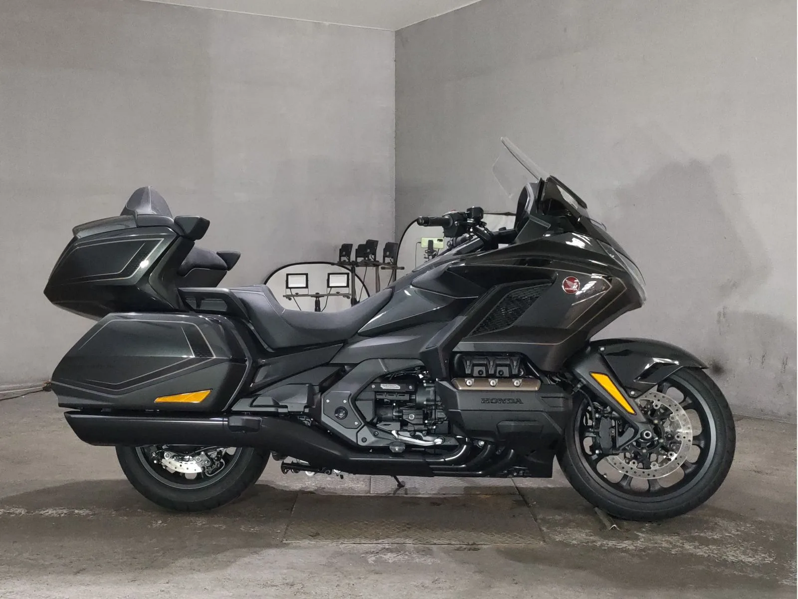 Honda GL1800 TOUR DCT 2026 года из Японии