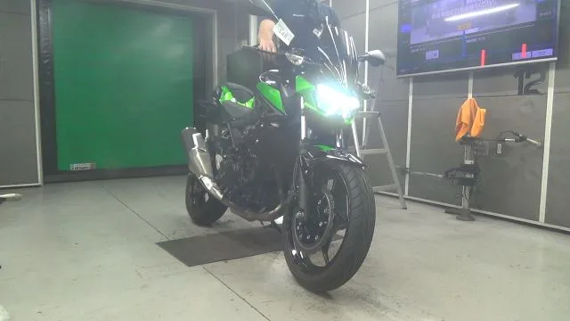 Kawasaki Z250 года из Японии