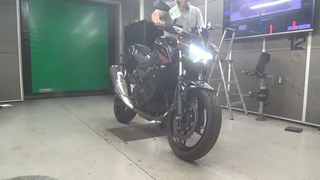 Kawasaki Z400 с аукциона BDS, кадр 1