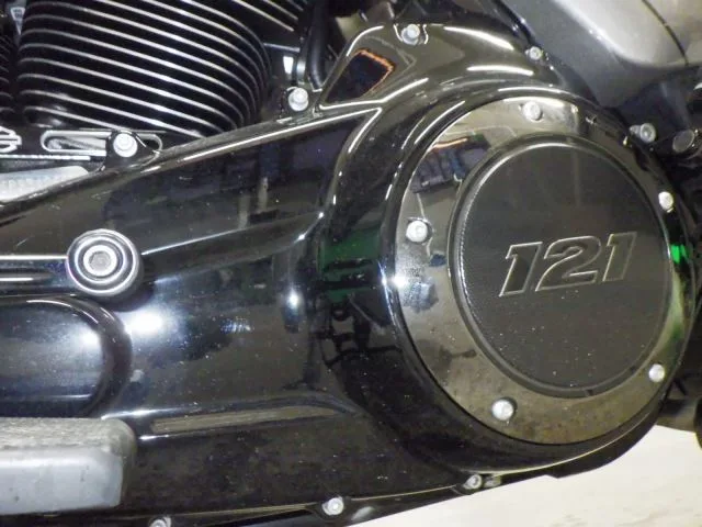 Harley-Davidson FLHXSE1980CVO с аукциона BDS, кадр 5