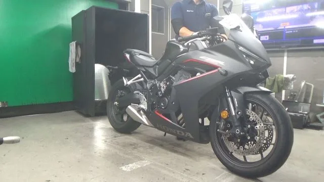 Honda CBR650R-2E CLUTCH 2025 года из Японии