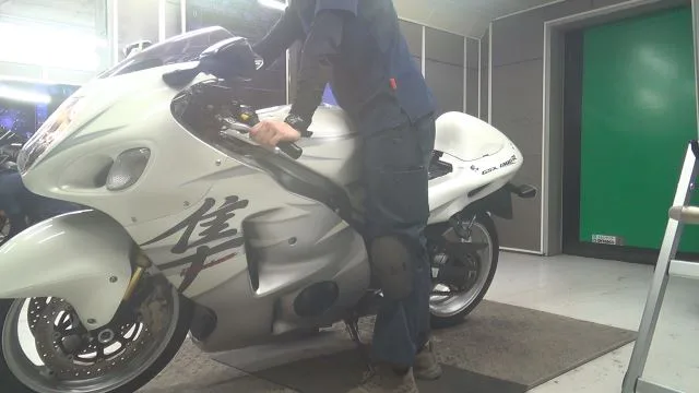 Suzuki GSX1300R HAYABUSA с аукциона BDS, кадр 2