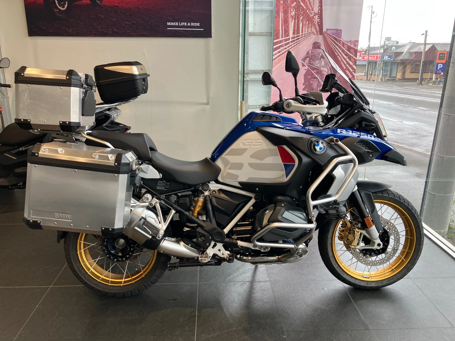 BMW R1250GS ADV 2020 года из Японии