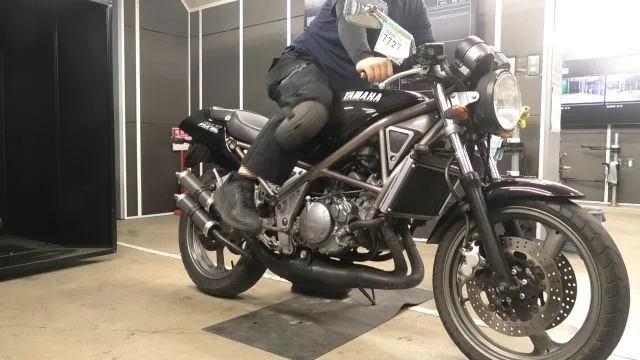 Yamaha R1-Z года из Японии