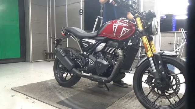 Triumph SPEED 400 2024 года из Японии