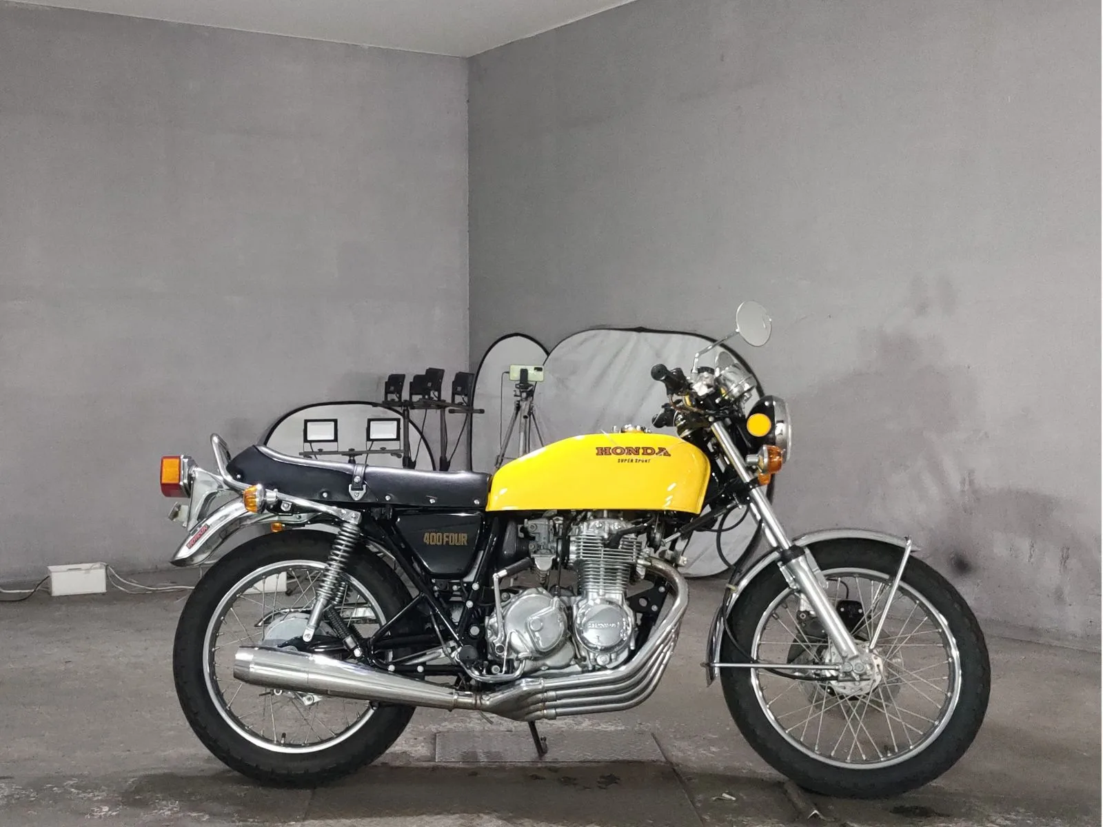 Honda CB400 с аукциона JBA, кадр 1