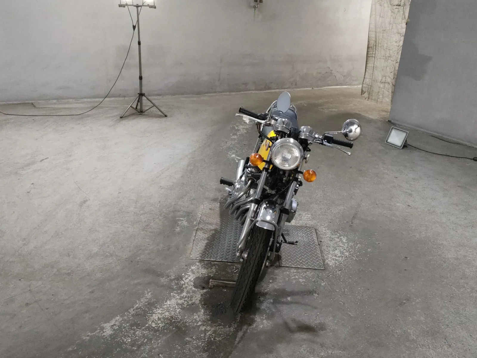 Honda CB400 с аукциона JBA, кадр 3