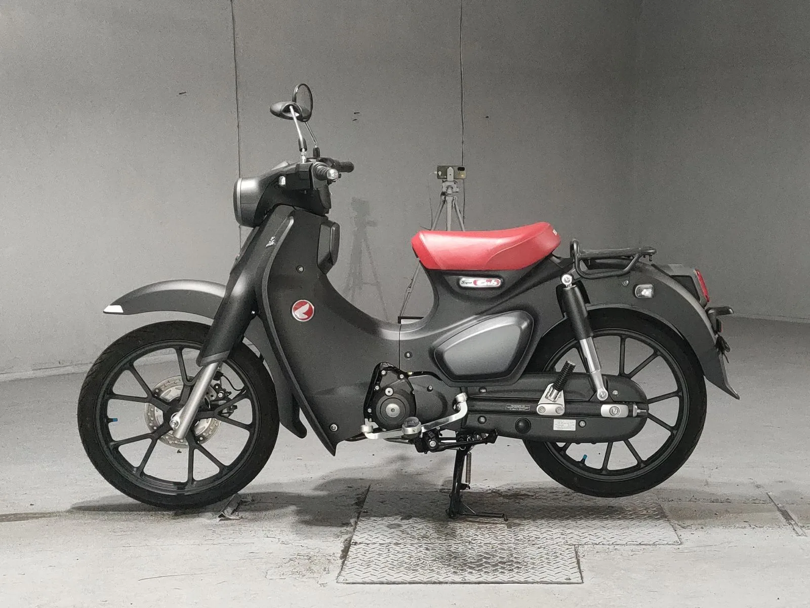 Honda SUPER CUB C125 с аукциона JBA, кадр 2