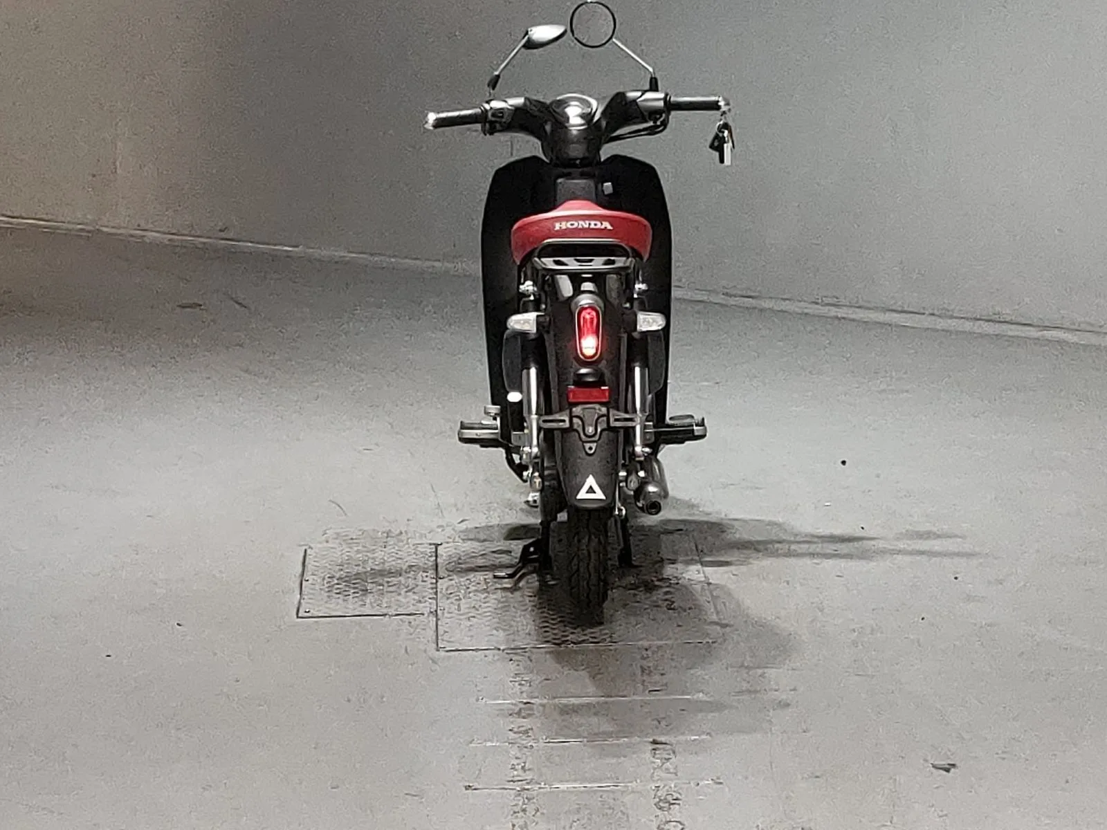 Honda SUPER CUB C125 с аукциона JBA, кадр 4