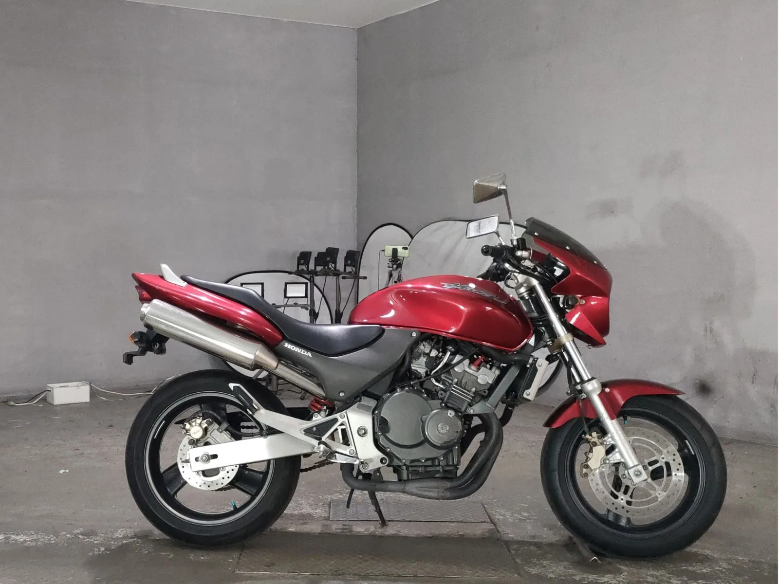 Honda HORNET250  года из Японии