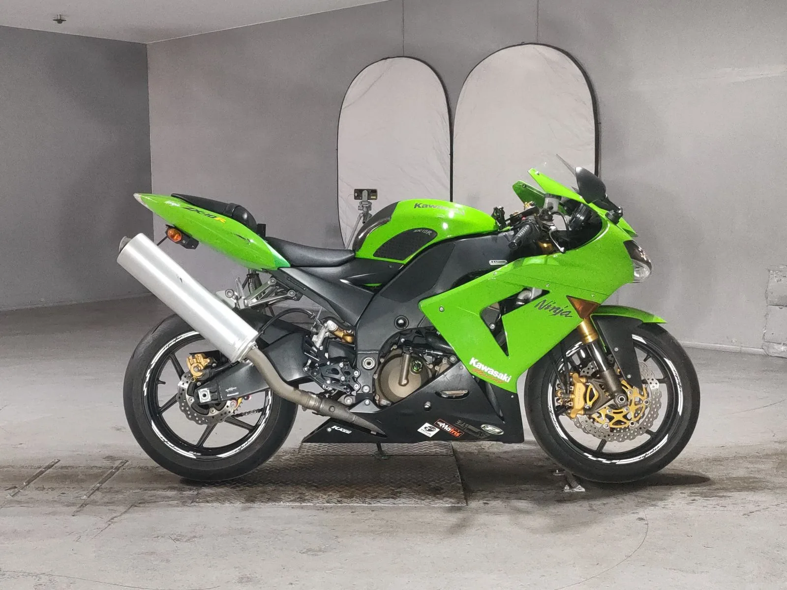 Kawasaki ZX-10R 2004 года из Японии