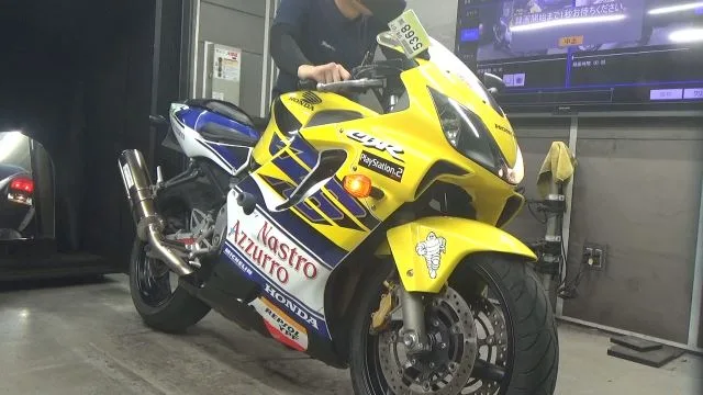 Honda CBR600F 2002 года из Японии